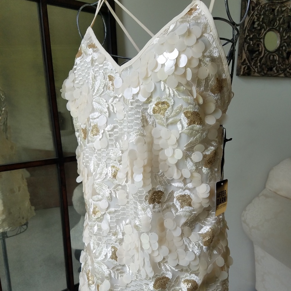 Forever 21 Gold Sequins Dress size Small